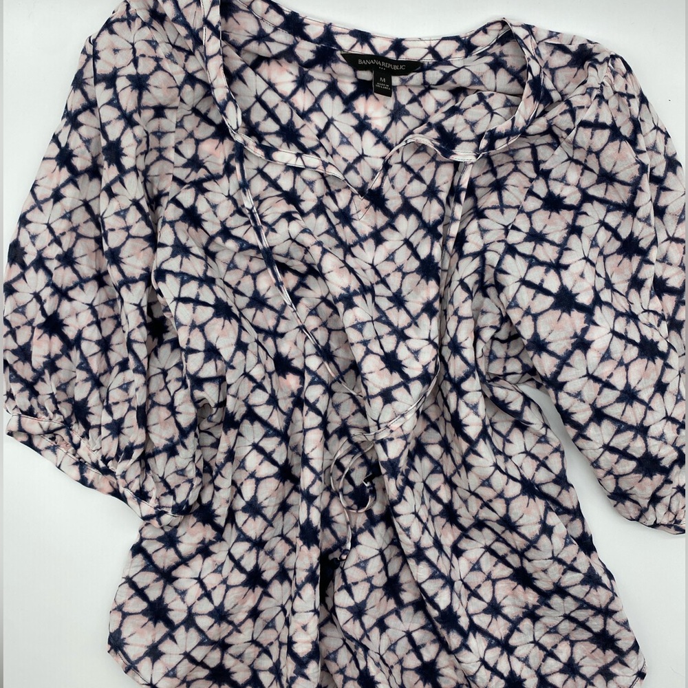 Banana Republic batik peasant top with tassels. Preppy navy. Short sleeve medium